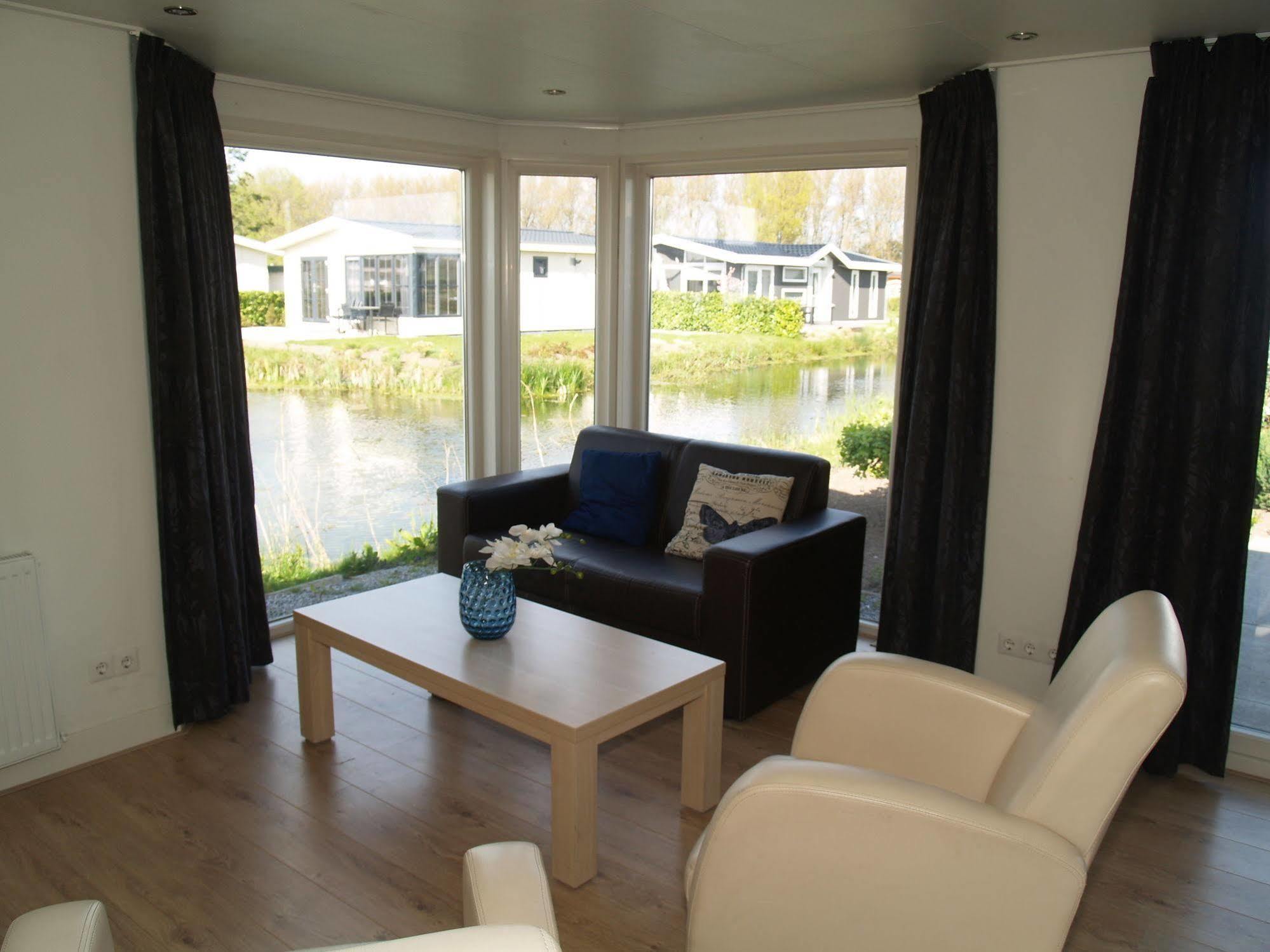 Europarcs De Biesbosch Willemsdorp Exterior photo