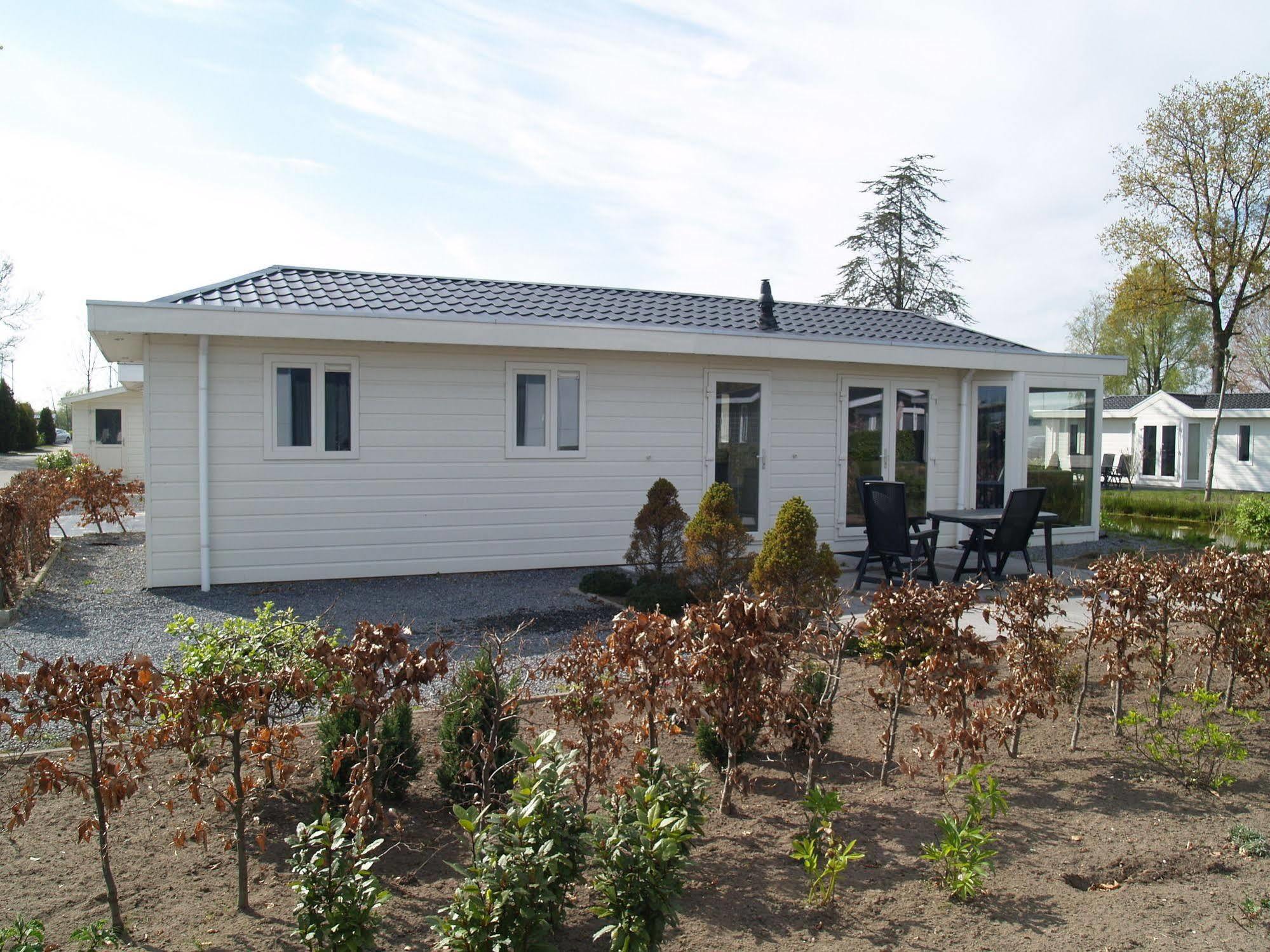 Europarcs De Biesbosch Willemsdorp Exterior photo